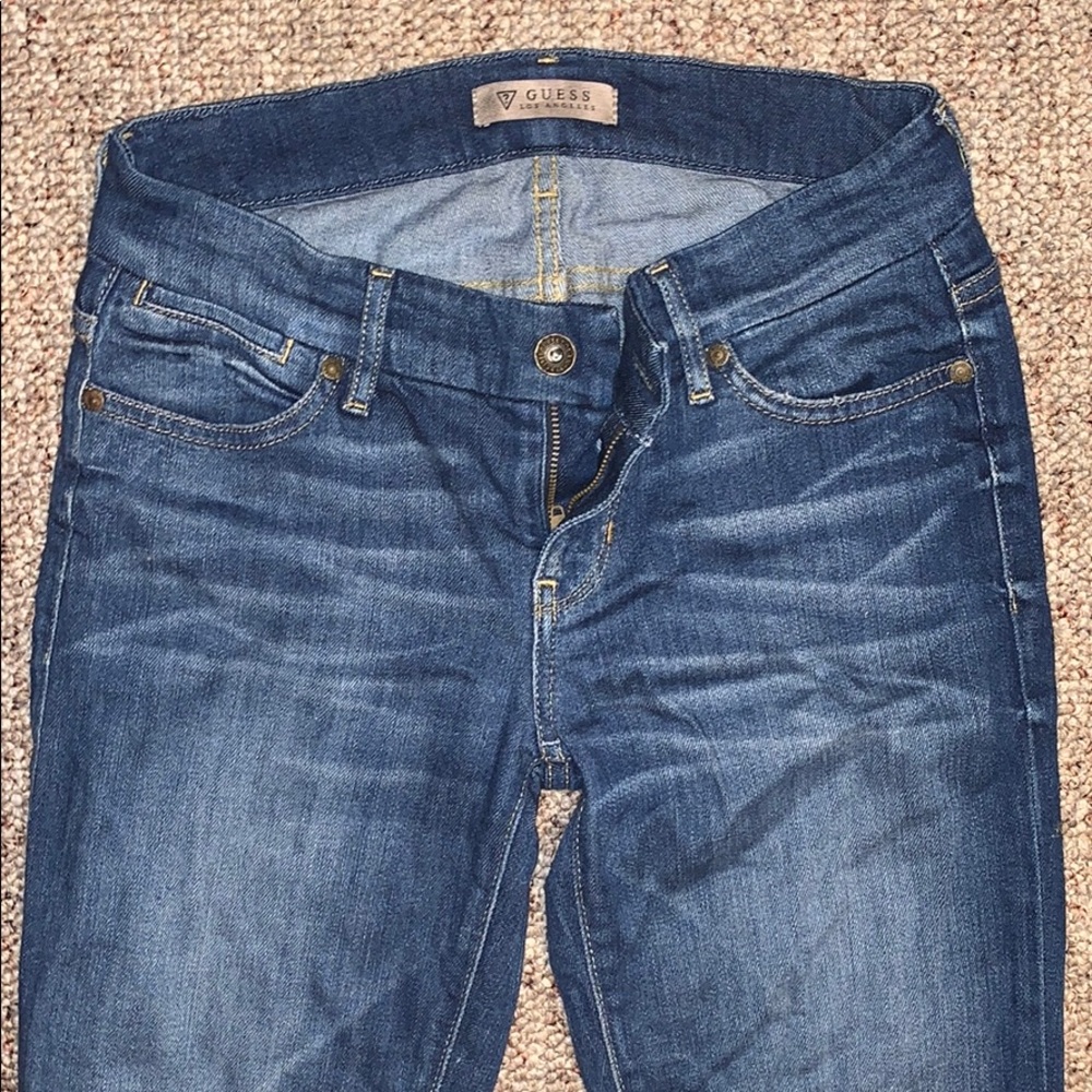 Guess Ripped Jeans💙 - Picture 2 of 4